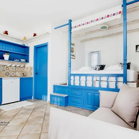 아파트 Glaros Luxury Studio On The Beach *