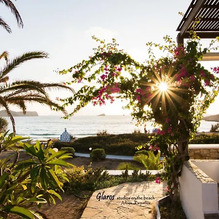아파트 Glaros Luxury Studio On The Beach *