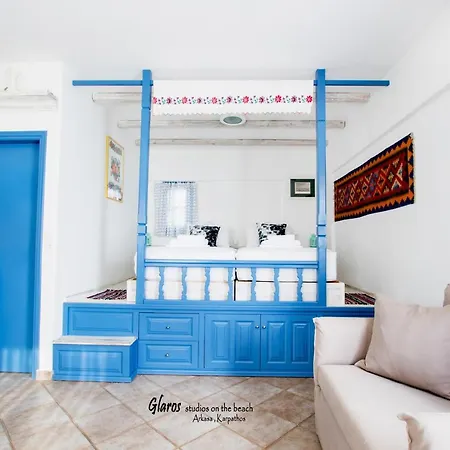아파트 Glaros Luxury Studio On The Beach *